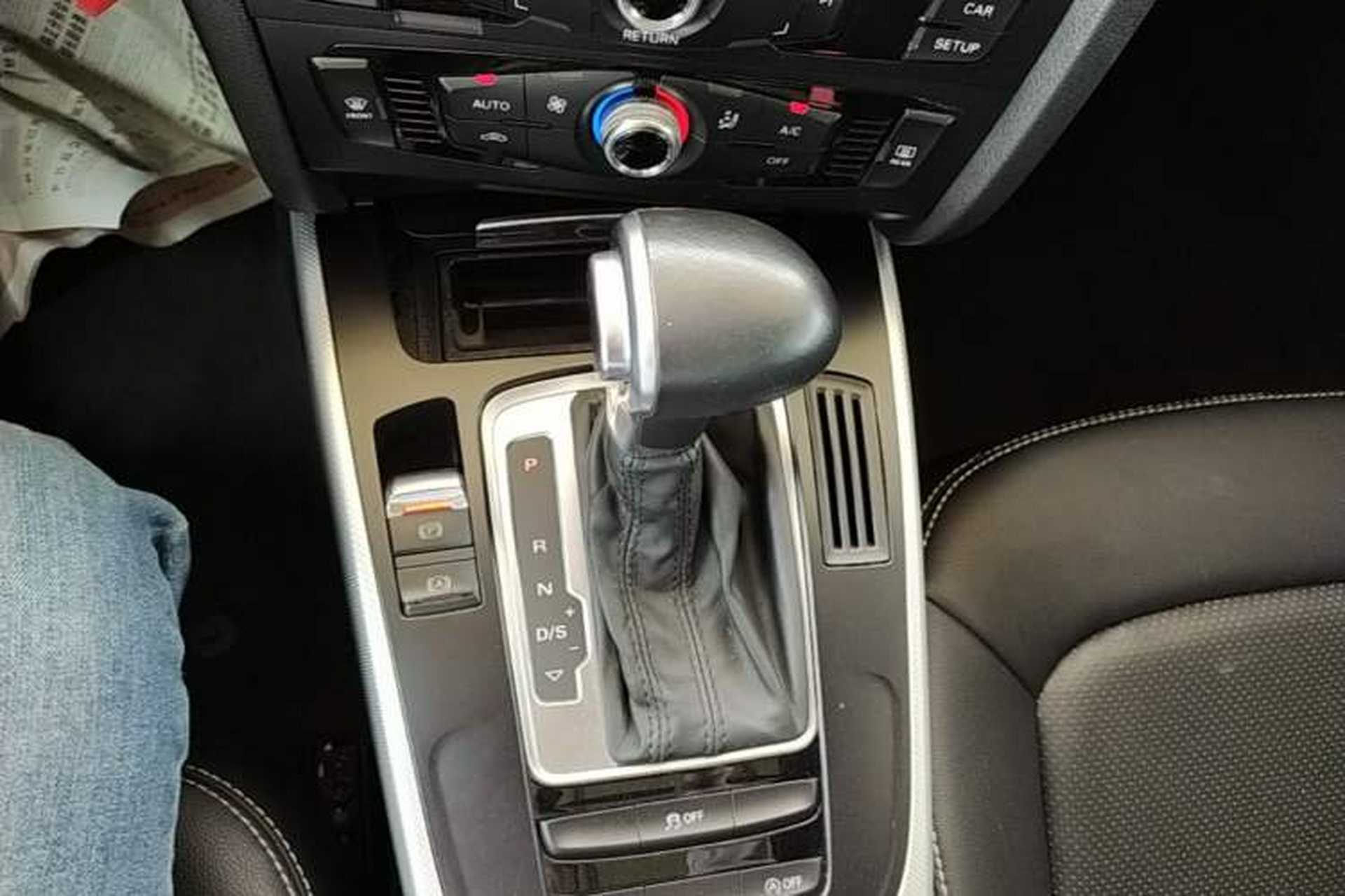 Used Audi A4L 2016 30 TFSI Collector's Edition Automatic Comfort Model Gear Lever
