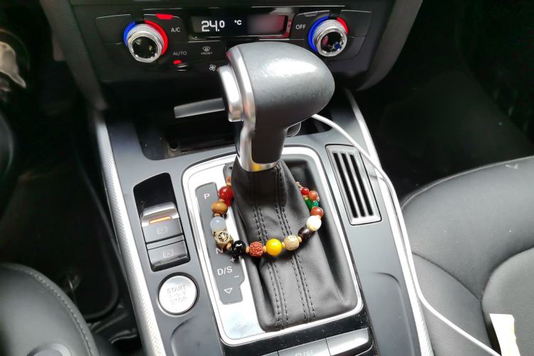 Used Audi A4L 2016 35 TFSI Collector's Edition Automatic Standard Model Gear Lever