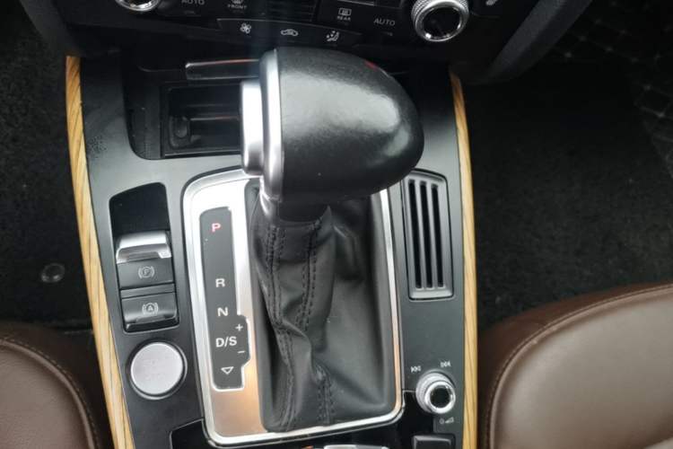 Used Audi A4L 2016 35 TFSI Collection Edition S line Luxury Model Gear Lever