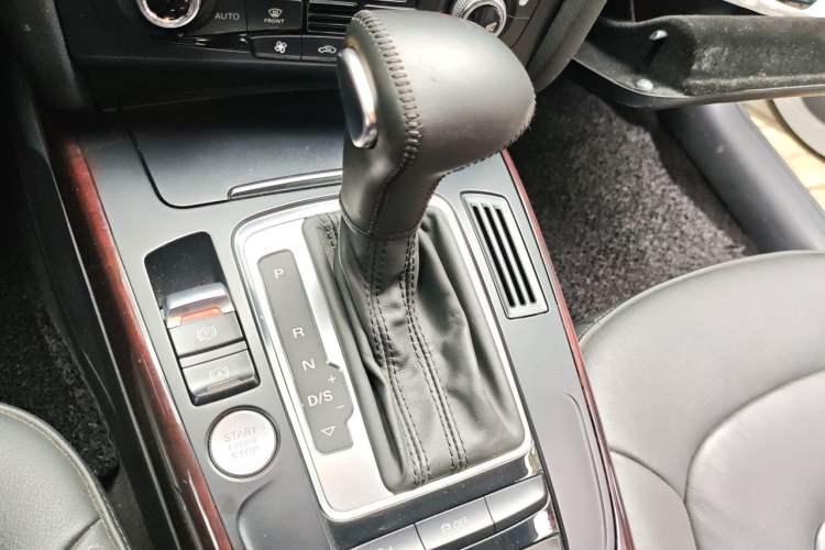 Used Audi A4L 2016 35 TFSI Collection Edition S line Comfort Model Gear Lever