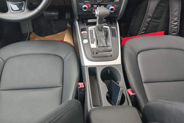 Used Audi A4L 2016 35 TFSI Collector's Edition Automatic Standard Model Gear Lever