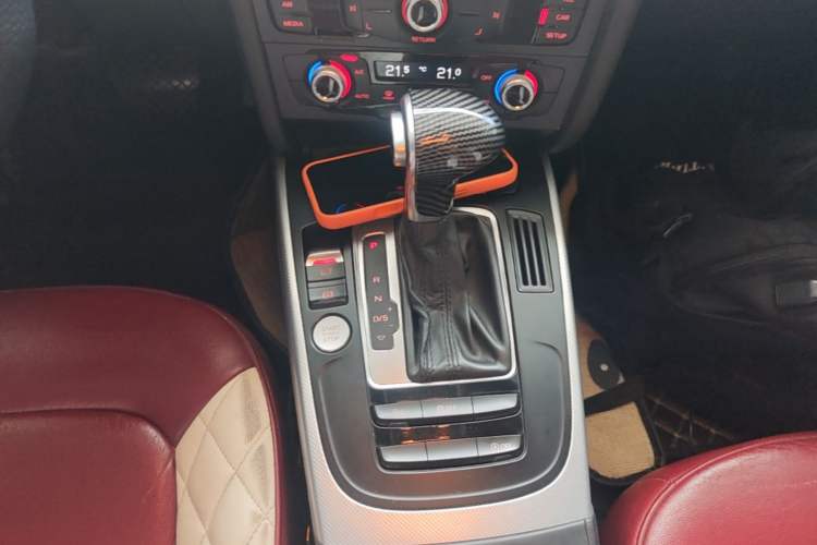 Used Audi A4L 2016 35 TFSI Collector's Edition Automatic Standard Model Gear Lever