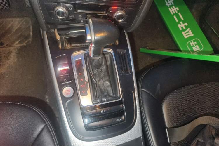 Used Audi A4L 2016 35 TFSI Collector's Edition Automatic Standard Model Gear Lever