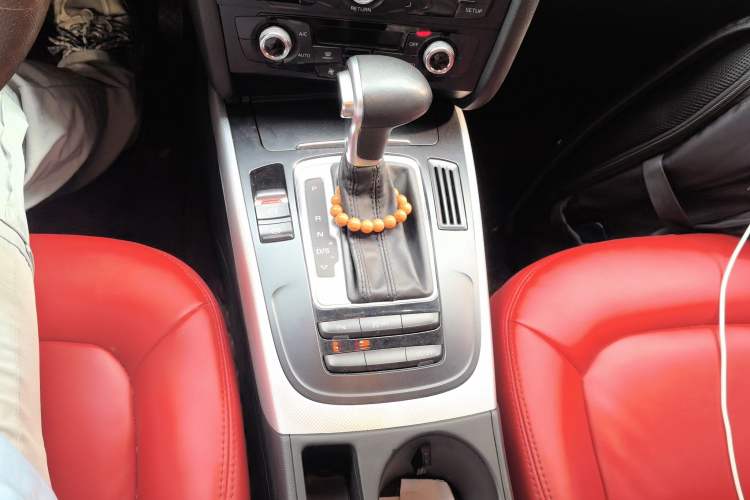 Used Audi A4L 2016 35 TFSI Automatic Standard Model Gear Lever