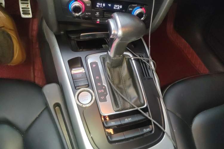 Used Audi A4L 2016 35 TFSI Collector's Edition Automatic Standard Model Gear Lever