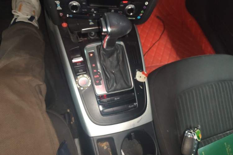 Used Audi A4L 2016 35 TFSI Collector's Edition Automatic Standard Model Gear Lever