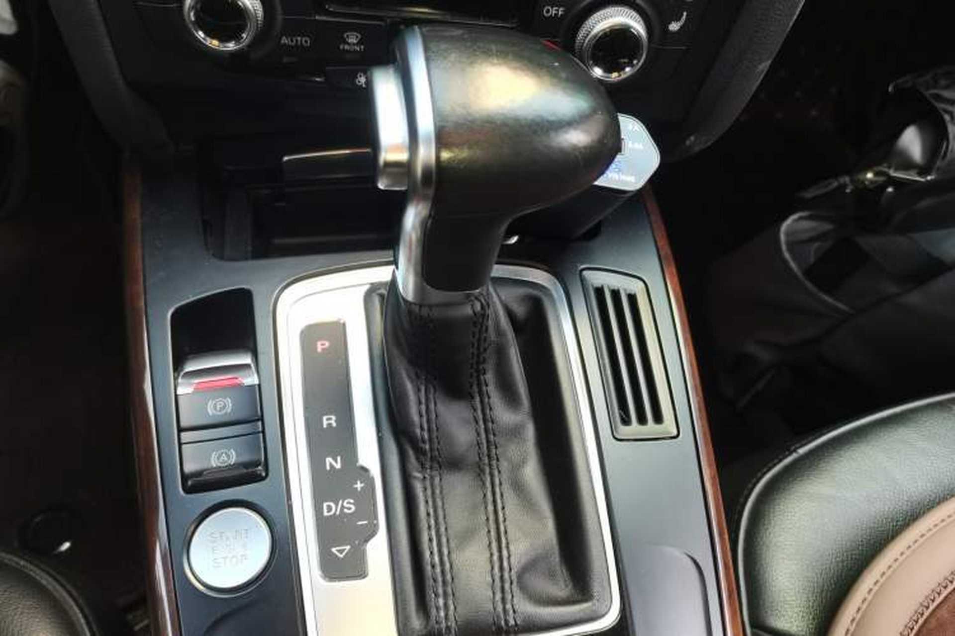 Used Audi A4L 2016 35 TFSI Collection Edition S line Comfort Model Gear Lever