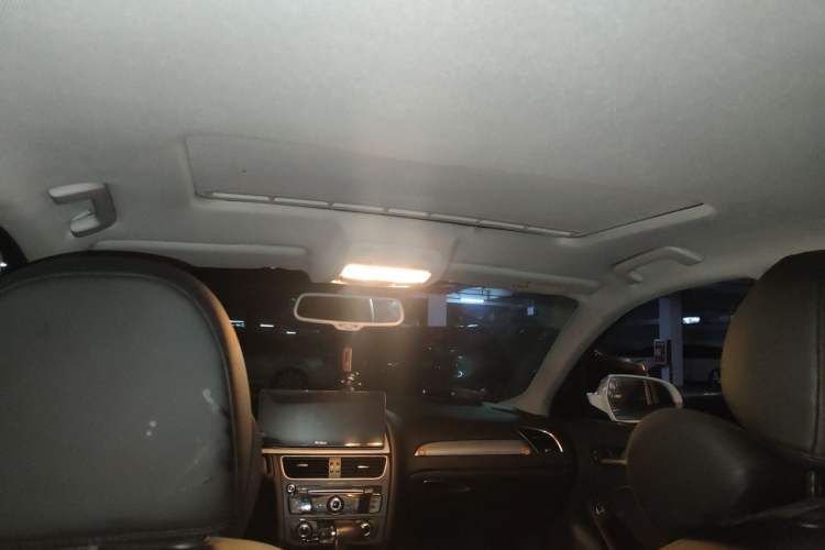 Used Audi A4L 2016 35 TFSI Collector's Edition Automatic Standard Model Headliner