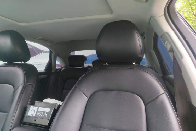 Used Audi A4L 2016 35 TFSI Collector's Edition Automatic Standard Model Headliner