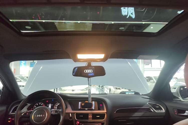 Used Audi A4L 2016 35 TFSI Collection Edition S line Comfort Model Headliner