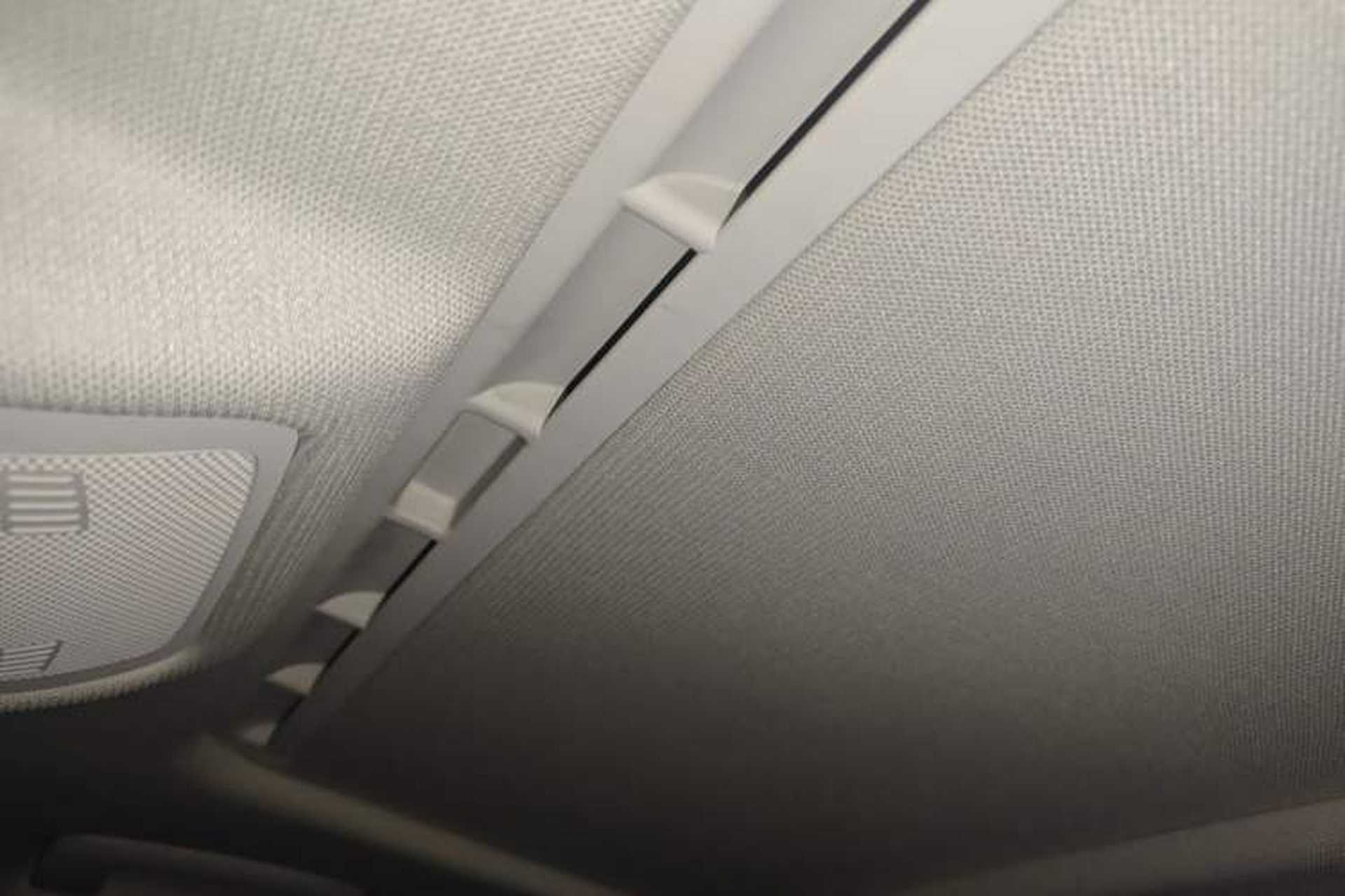 Used Audi A4L 2016 35 TFSI Automatic Comfort Model Headliner