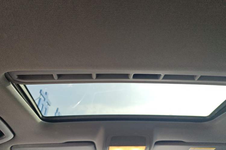 Used Audi A4L 2016 35 TFSI Automatic Comfort Model Headliner