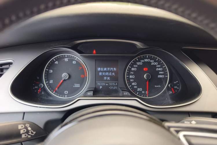Used Audi A4L 2016 35 TFSI Automatic Comfort Model Instrument Cluster