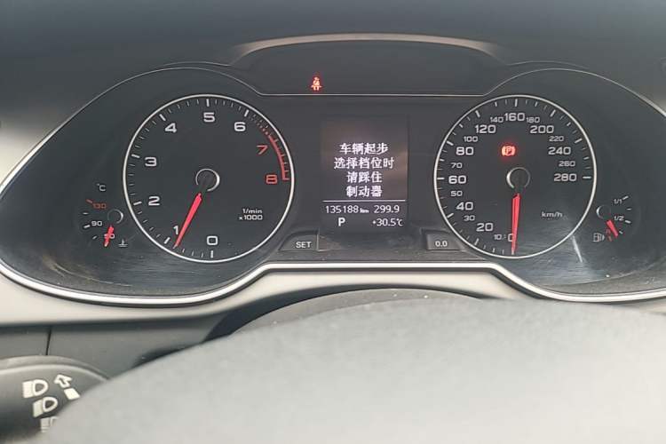 Used Audi A4L 2016 30 TFSI Collector's Edition Automatic Comfort Model Instrument Cluster