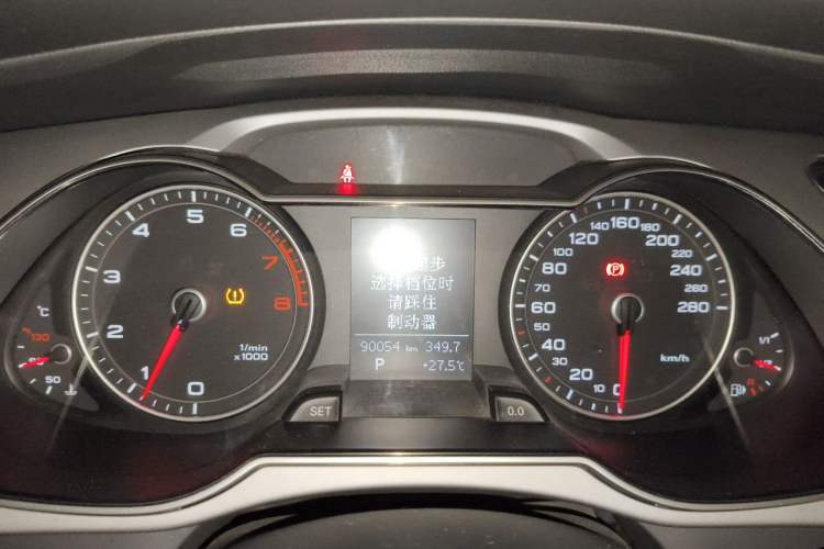 Used Audi A4L 2016 35 TFSI Collector's Edition Automatic Standard Model Instrument Cluster