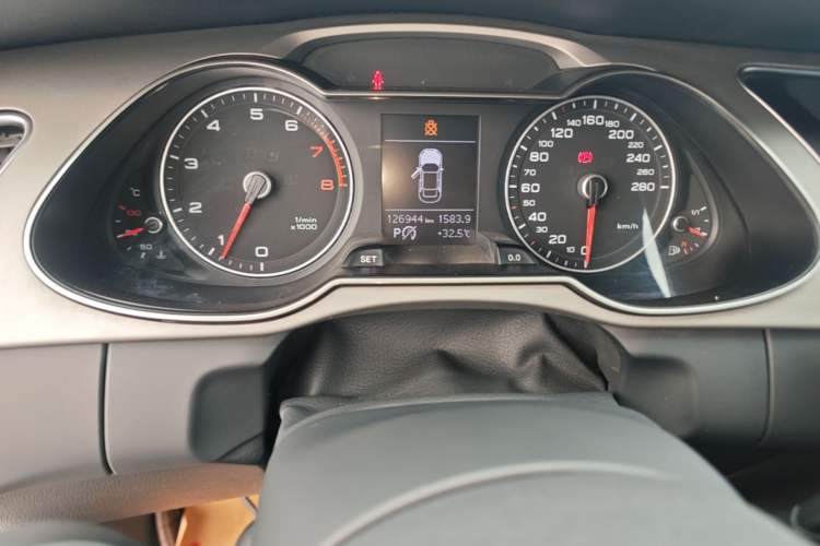 Used Audi A4L 2016 35 TFSI Automatic Comfort Model Instrument Cluster