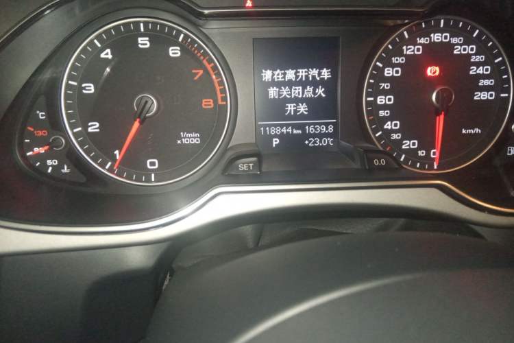 Used Audi A4L 2016 35 TFSI Collector's Edition Automatic Standard Model Instrument Cluster