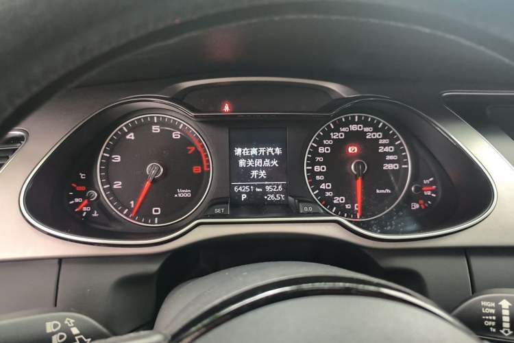 Used Audi A4L 2016 35 TFSI Collector's Edition Automatic Standard Model Instrument Cluster