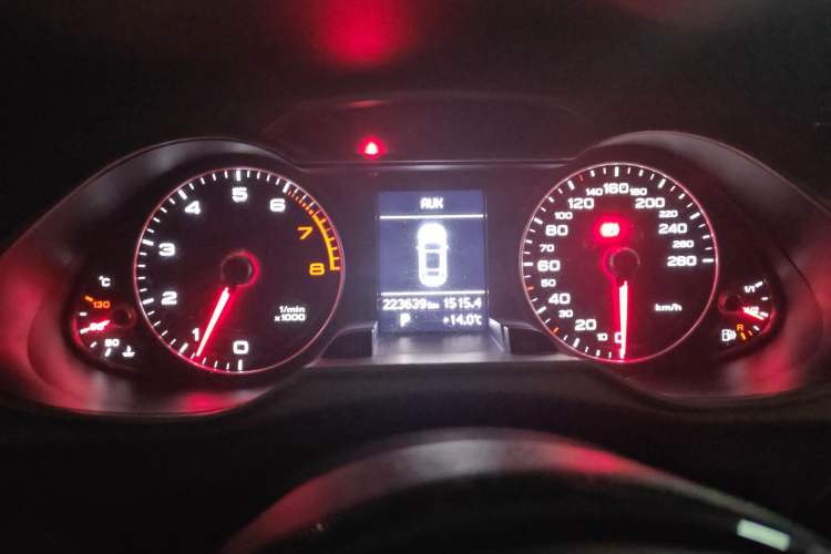 Used Audi A4L 2016 35 TFSI Collector's Edition Automatic Standard Model Instrument Cluster