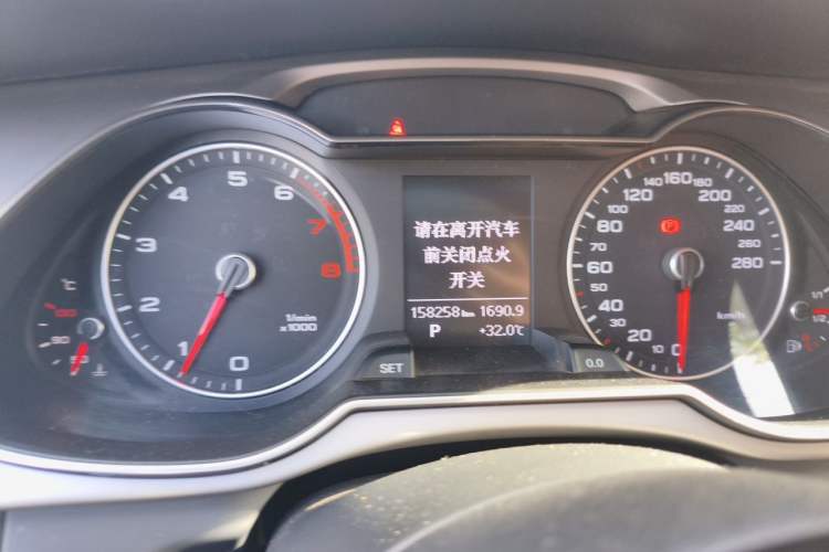 Used Audi A4L 2016 35 TFSI Collector's Edition Automatic Standard Model Instrument Cluster