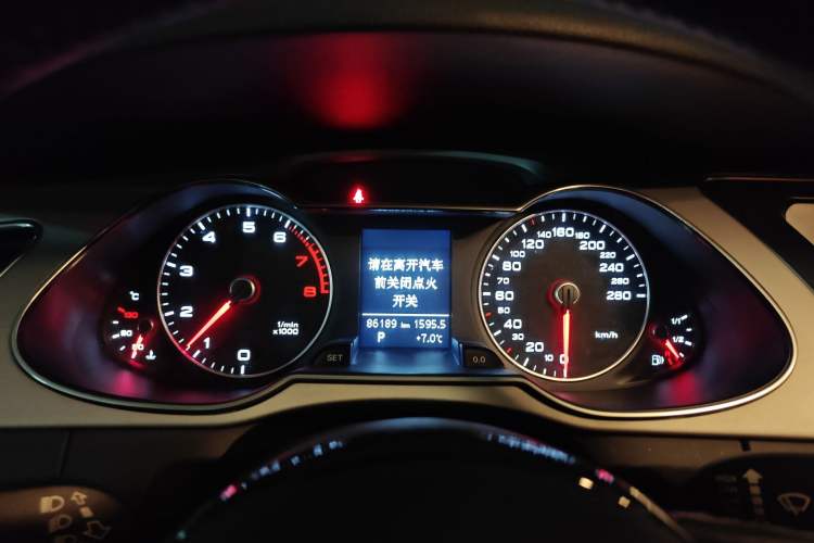 Used Audi A4L 2016 35 TFSI Automatic Comfort Model Instrument Cluster