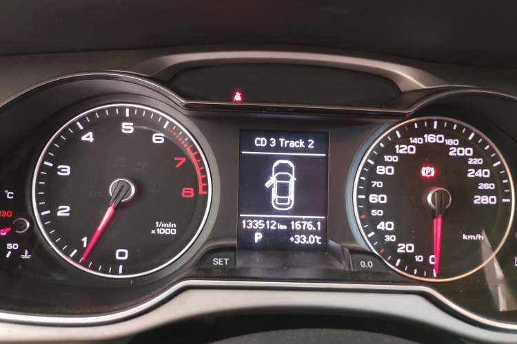 Used Audi A4L 2016 35 TFSI Collector's Edition Automatic Standard Model Instrument Cluster