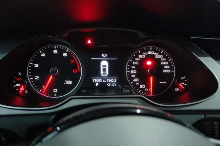 Used Audi A4L 2016 35 TFSI Collector's Edition Automatic Standard Model Instrument Cluster