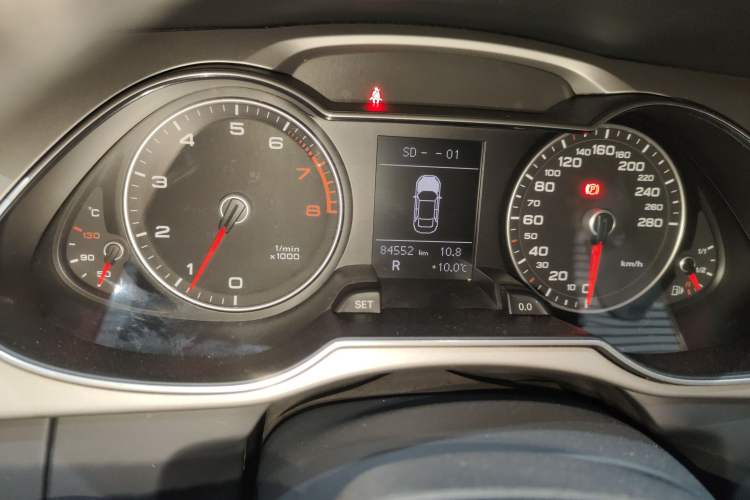 Used Audi A4L 2016 30 TFSI Collector's Edition Automatic Comfort Model Instrument Cluster