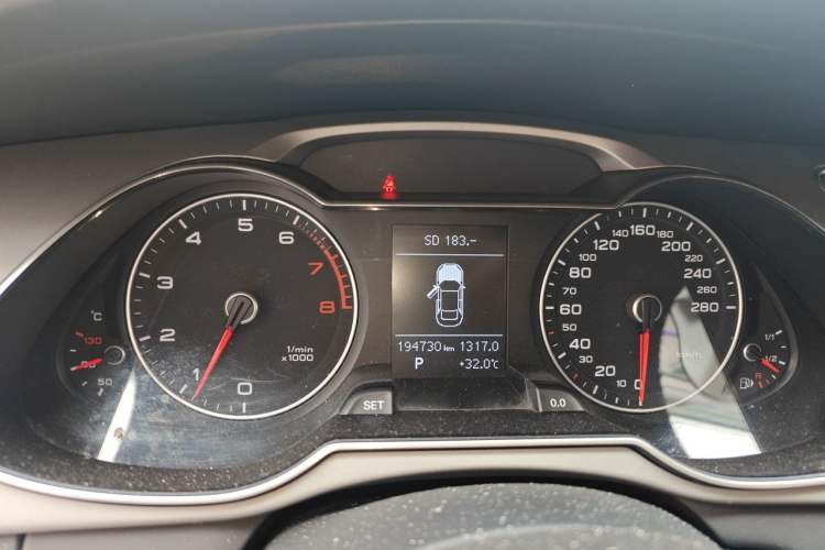 Used Audi A4L 2016 35 TFSI Collector's Edition Automatic Standard Model Instrument Cluster