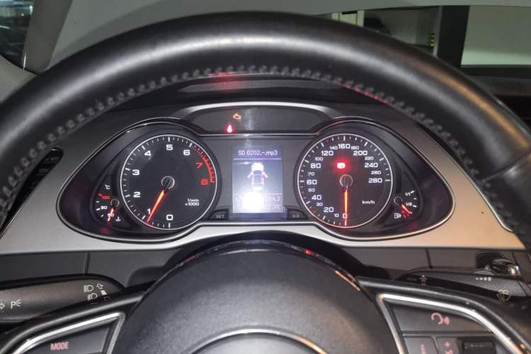 Used Audi A4L 2016 45 TFSI Collection Edition quattro Personalized Sports Model Instrument Cluster