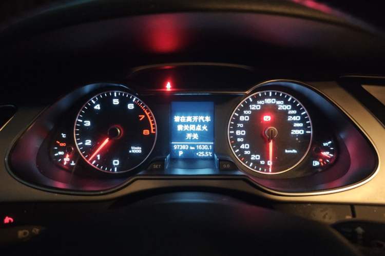 Used Audi A4L 2016 30 TFSI Automatic Comfort Model Instrument Cluster