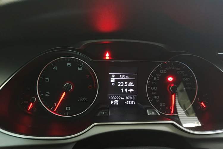 Used Audi A4L 2016 35 TFSI Collector's Edition Automatic Standard Model Instrument Cluster