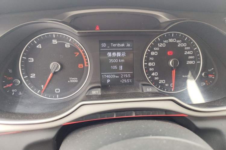 Used Audi A4L 2016 45 TFSI Collection Edition quattro Personalized Sports Model Instrument Cluster