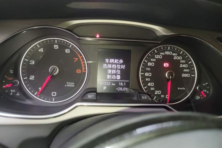 Used Audi A4L 2016 35 TFSI Collector's Edition Automatic Standard Model Instrument Cluster