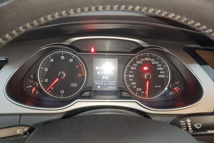 Used Audi A4L 2016 30 TFSI Collector's Edition Automatic Comfort Model Instrument Cluster