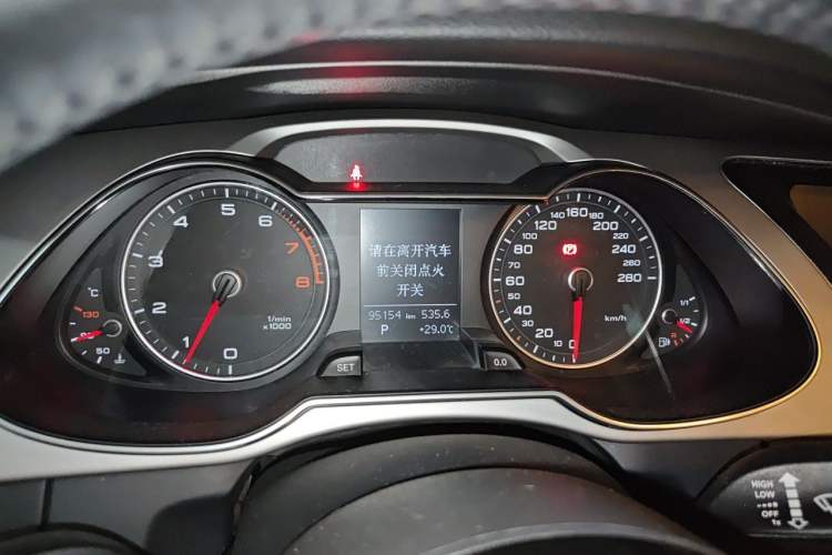 Used Audi A4L 2016 35 TFSI Collector's Edition Automatic Standard Model Instrument Cluster