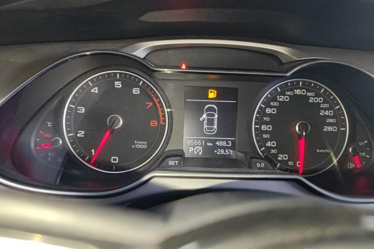 Used Audi A4L 2016 35 TFSI Automatic Comfort Model Instrument Cluster