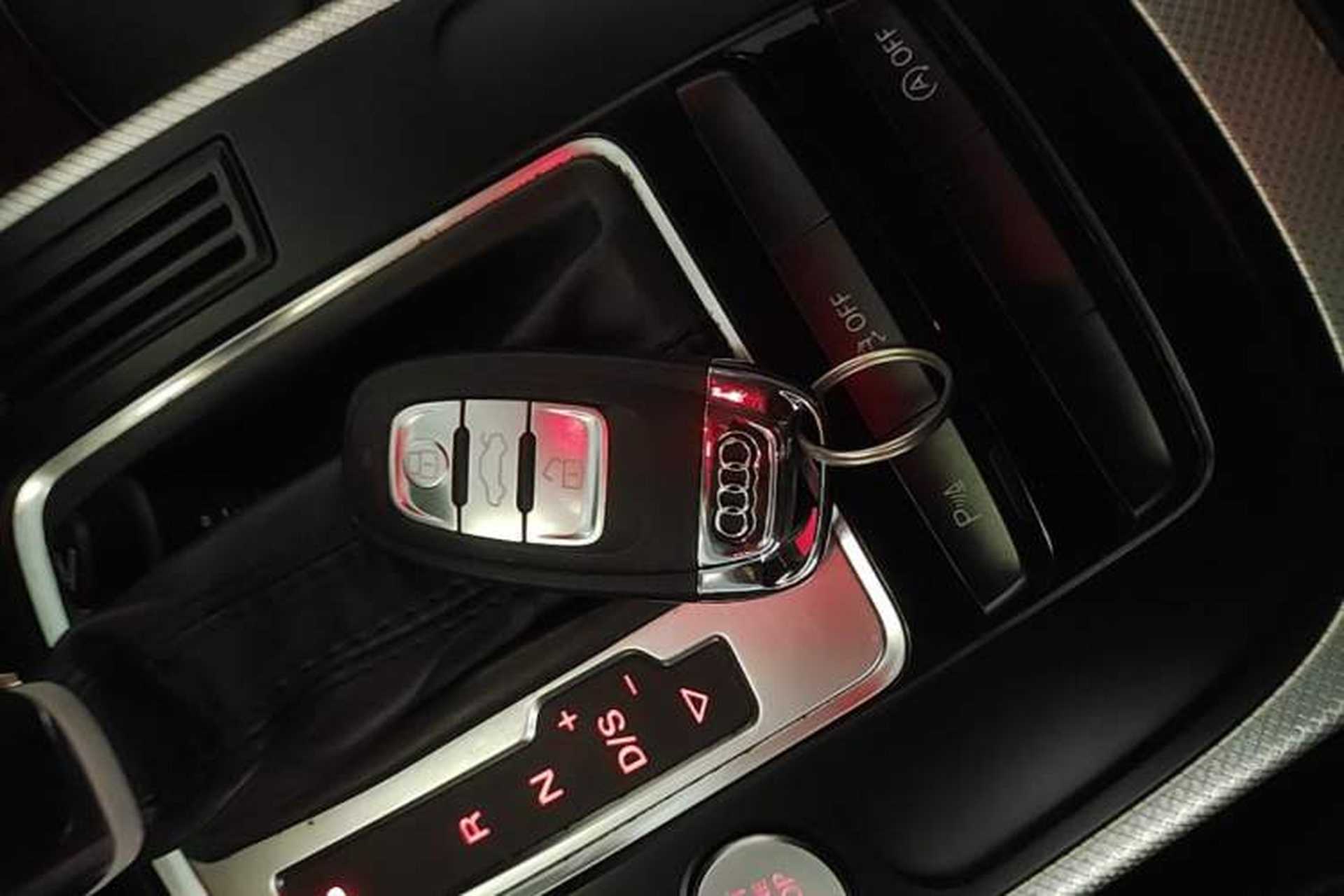Used Audi A4L 2016 35 TFSI Collector's Edition Automatic Standard Model Interior 1