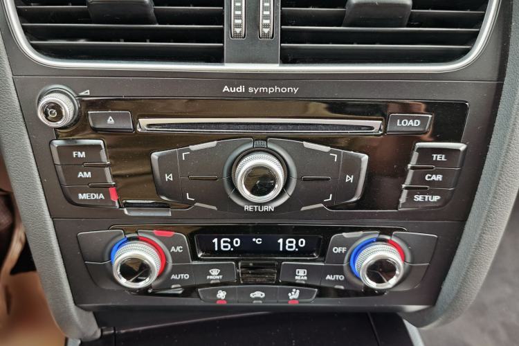 Used Audi A4L 2016 45 TFSI Collection Edition quattro Personalized Sports Model Interior 2