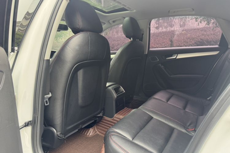 Used Audi A4L 2016 30 TFSI Collector's Edition Automatic Comfort Model Interior 3