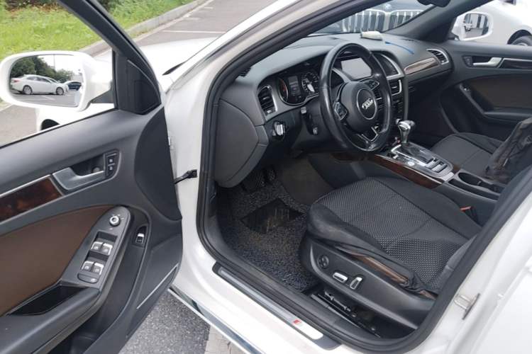 Used Audi A4L 2016 35 TFSI Collection Edition S line Comfort Model Interior 3