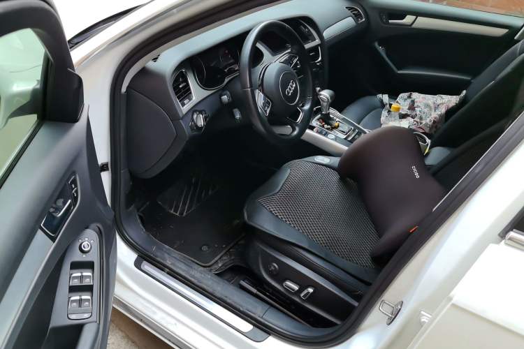Used Audi A4L 2016 35 TFSI Collector's Edition Automatic Standard Model Interior 3