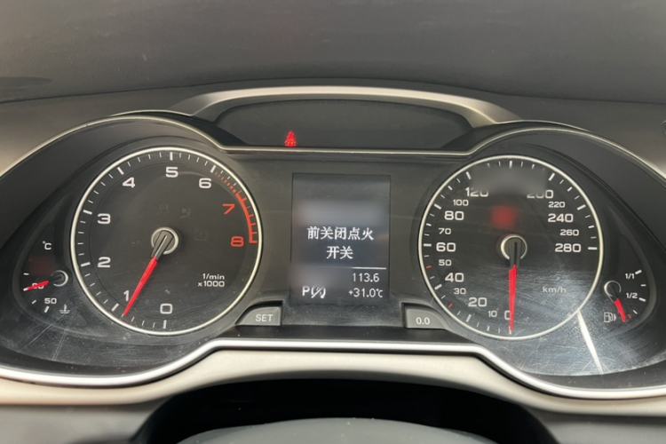 Used Audi A4L 2016 35 TFSI Collector's Edition Automatic Standard Model Interior 4
