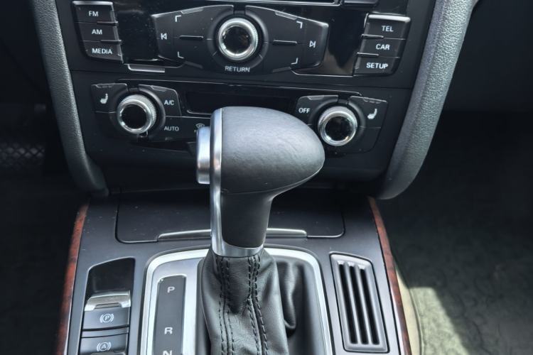 Used Audi A4L 2016 35 TFSI Collection Edition S line Comfort Model Interior 5
