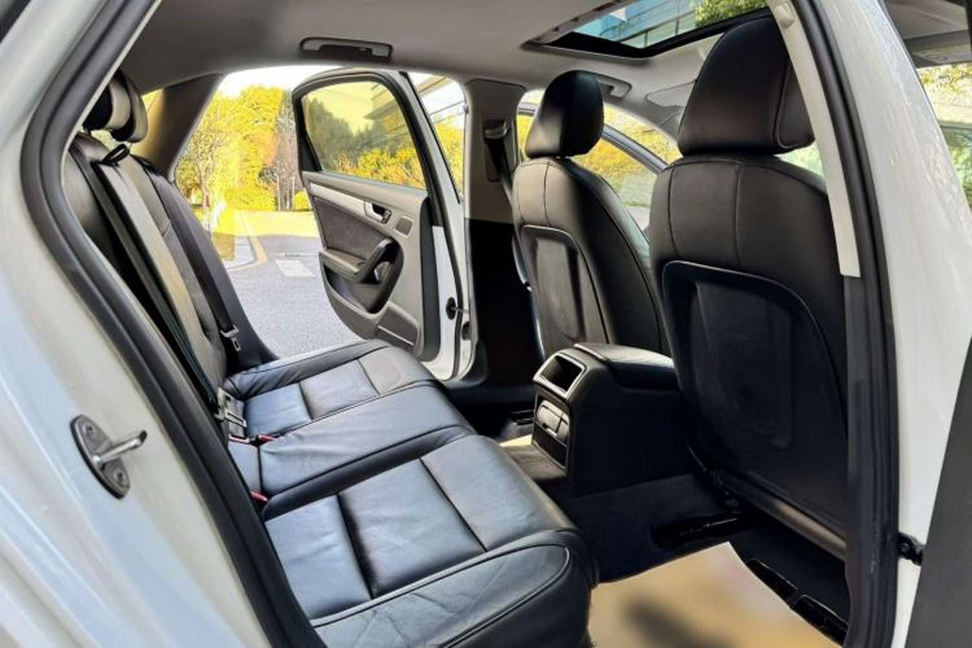 Used Audi A4L 2016 30 TFSI Collector's Edition Automatic Comfort Model Interior 5