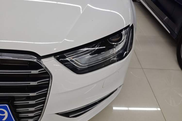 Used Audi A4L 2016 30 TFSI Collector's Edition Automatic Comfort Model Left Front Headlight