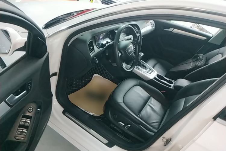 Used Audi A4L 2016 30 TFSI Collector's Edition Automatic Comfort Model Left Front Seat