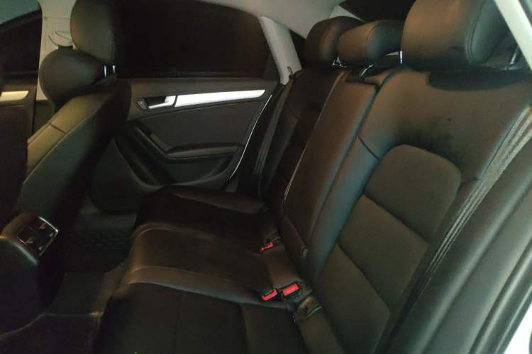 Used Audi A4L 2016 35 TFSI Collector's Edition Automatic Standard Model Left Rear Seat
