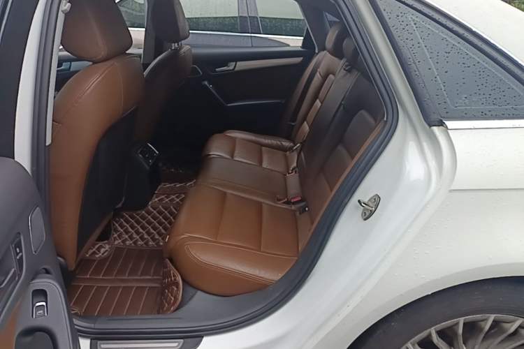 Used Audi A4L 2016 35 TFSI Collector's Edition Automatic Standard Model Left Rear Seat