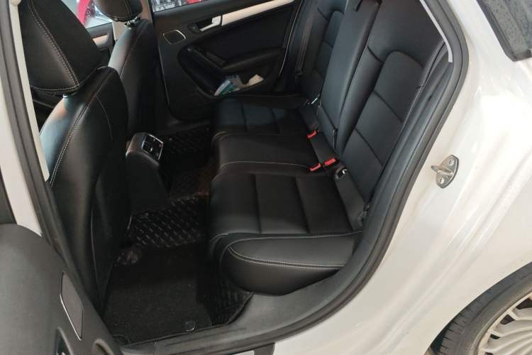 Used Audi A4L 2016 35 TFSI Collector's Edition Automatic Standard Model Left Rear Seat